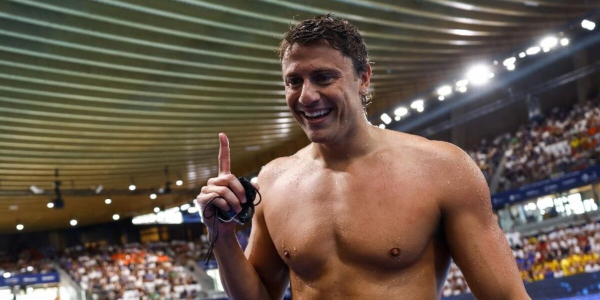 European swimming championships, Martinenghi's masterpiece: gold in the 100m breaststroke. Bronzes by Cerasuolo and Curtis