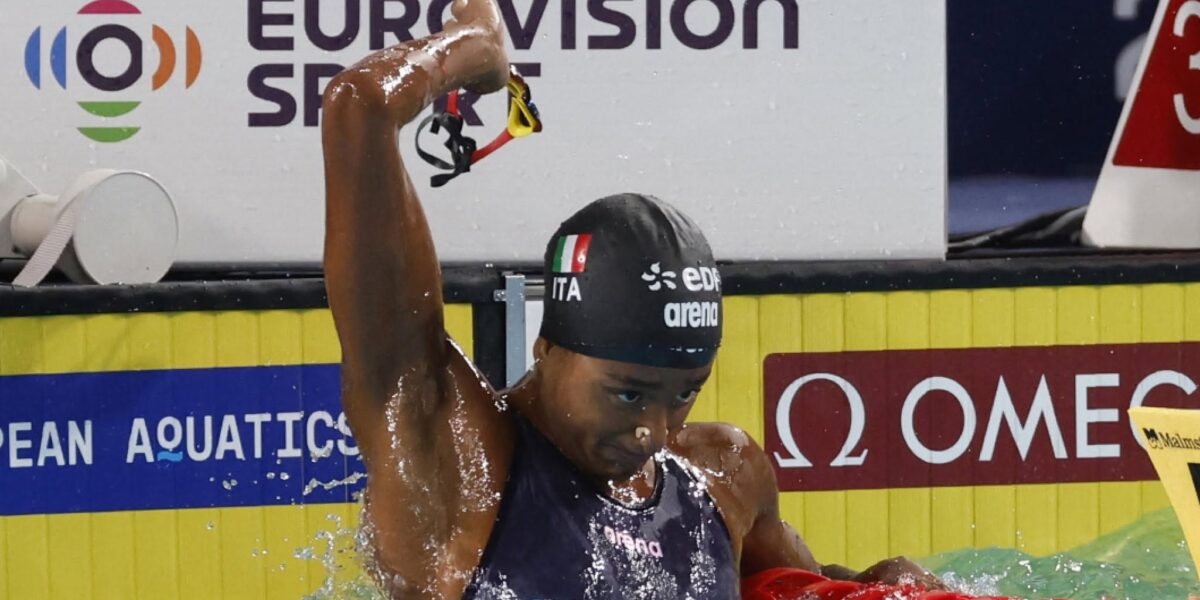 European swimming championships, silver for the women's 4x100 freestyle. Ceccon and Pilate in bronze. World record for Sara Curtis!