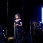 From Messina to Catania, weekend with Fiorella Mannoia: tonight the concert at the Capo Peloro Arena