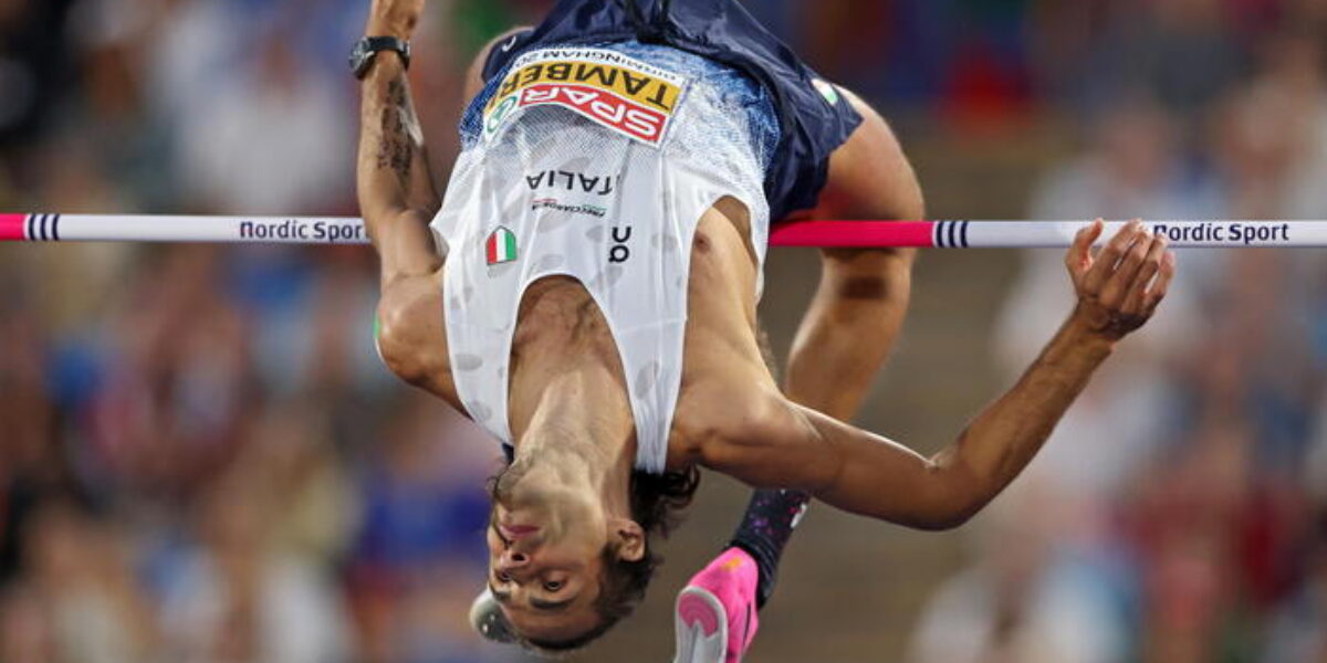 Gimbo Tamberi is back! Gold in the high jump at the European Championships in Birmingham. Third Sioli Bronze also for Desalu in the 200 meters