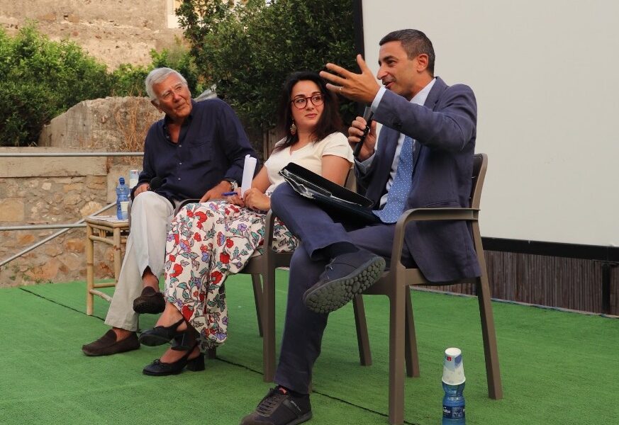 In Lipari debate on justice and information: the value of autonomy protects rights