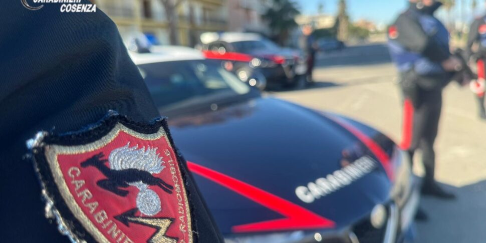 Mongrassano, shoots his ex-partner and then attempts suicide. Both are hospitalized in Cosenza