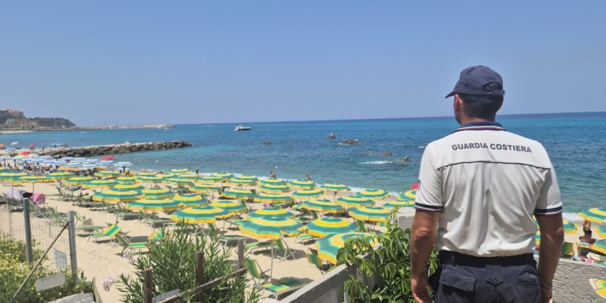 Occupied beaches in Parghelia: 1300 m2 of state property returned to the community