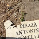 Polistena, insult to the memory of judge Scopelliti: the plaque in the square named after him destroyed