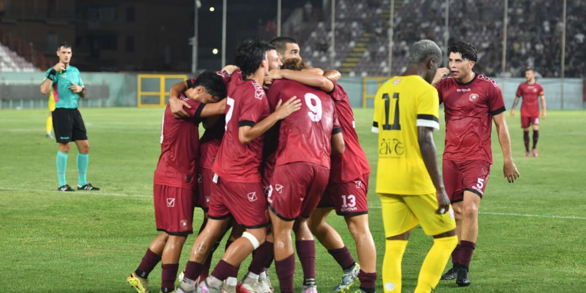Reggina overwhelming on debut, seven goals against Praia Tortora in the Cup
