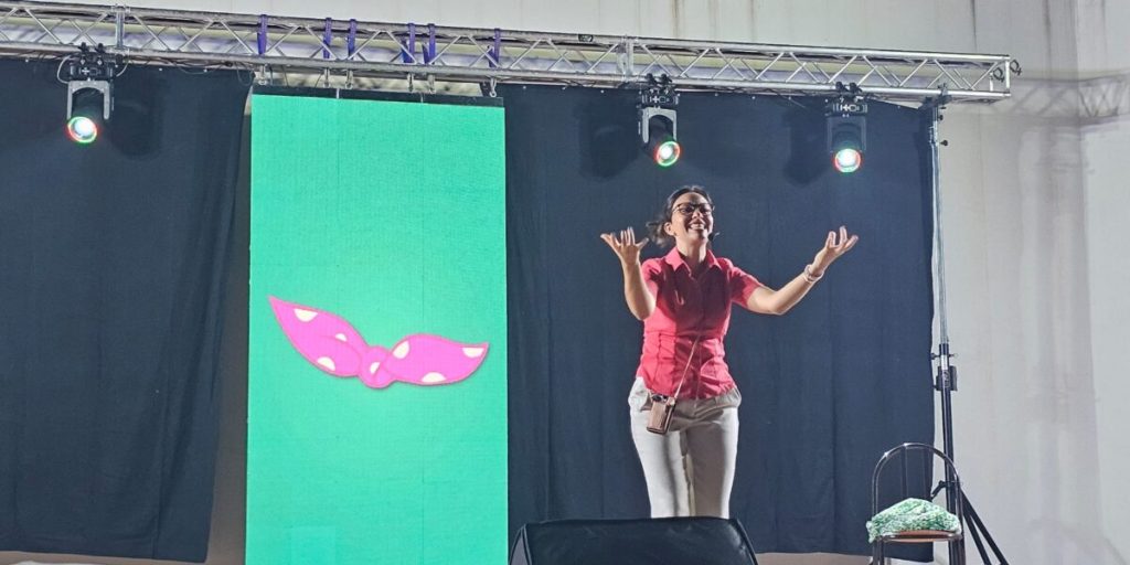 Rometta is full of laughter: Chiara Anicito conquers the public and talks about the "Cammela" phenomenon VIDEO