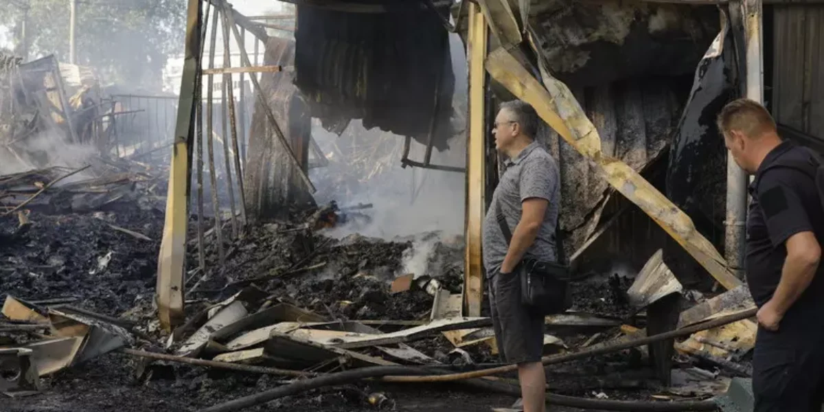 Russian raid on Kiev, "a children's hospital hit"
