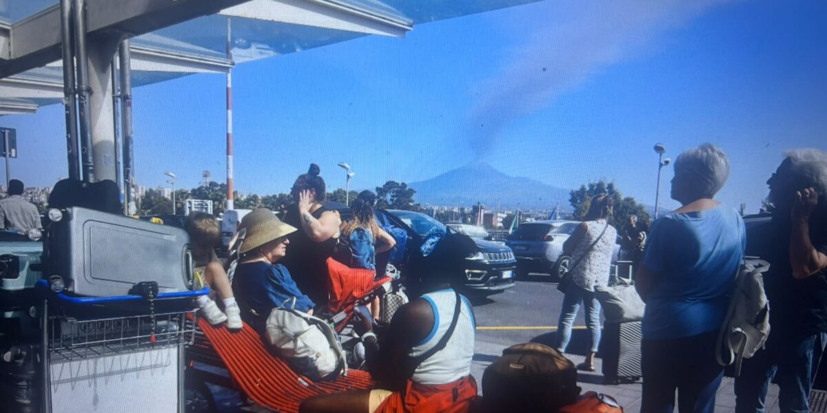 The Catania right-wing derby in the airport "field".
