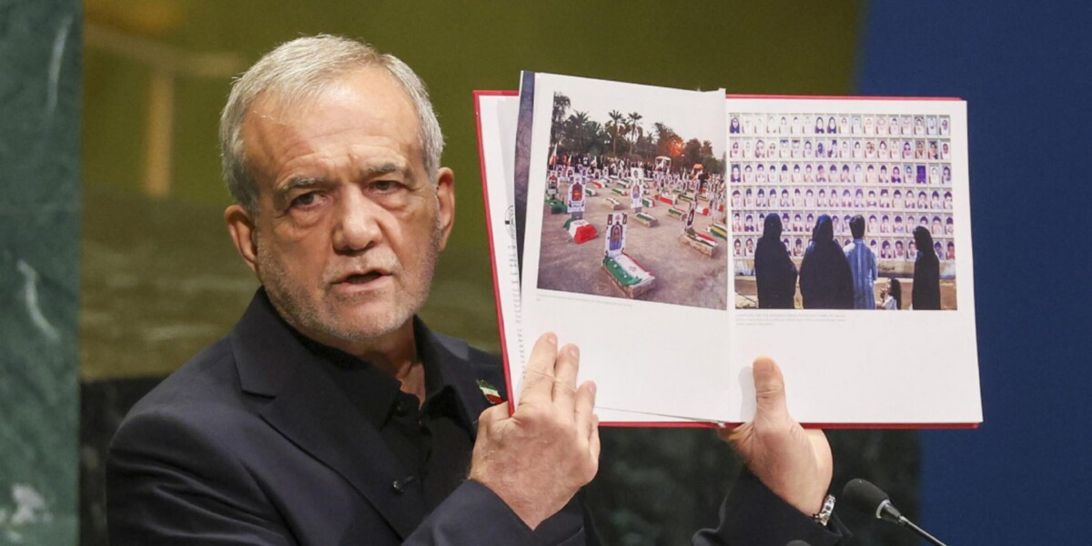 Iranian President Pezeshkian shows the UN photos of the killed children: "We will not give in"