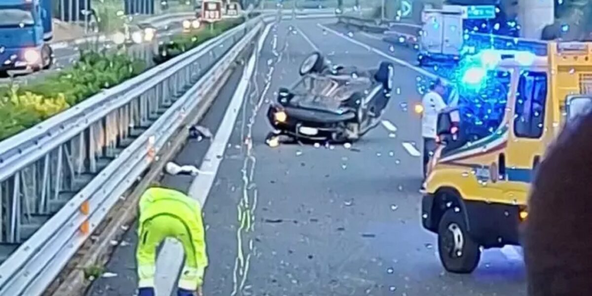 Accident on the A2 in Lamezia, car overturns: driver injured