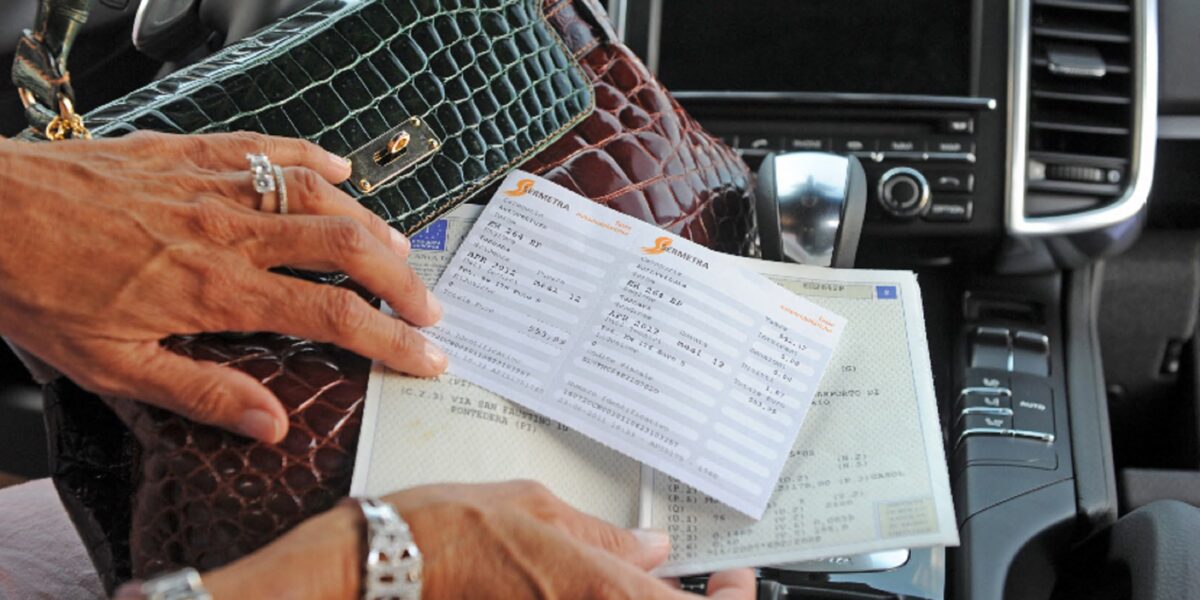 Car tax, Meloni: one of the most hated taxes eliminated. Who won't pay it
