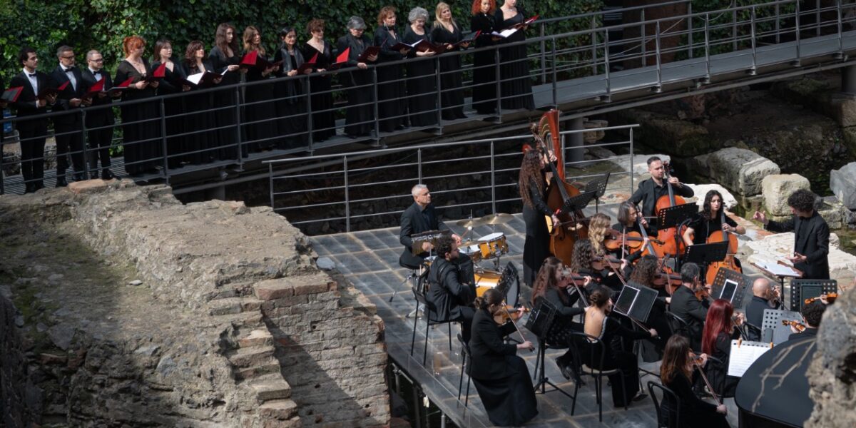 Cavalleria rusticana and Visconti's cinema: the realist opera becomes a set at the Teatro Antico in Catania