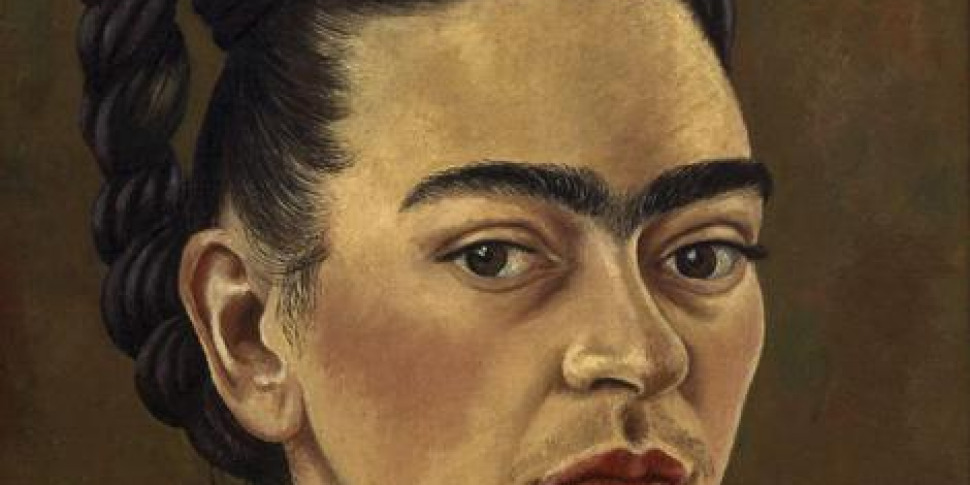 Cosenza, Frida Kahlo at the Multimedia Museum: from October 1st the immersive exhibition «Viva la Vida»