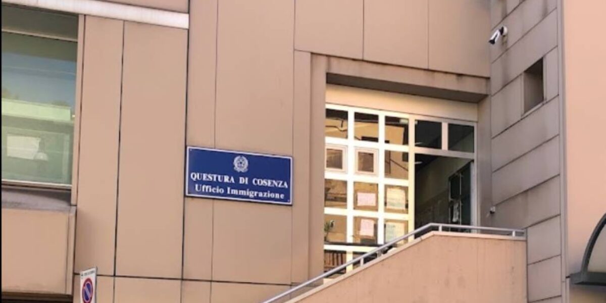 Cosenza Police, socially dangerous foreign citizen transferred to a CPR