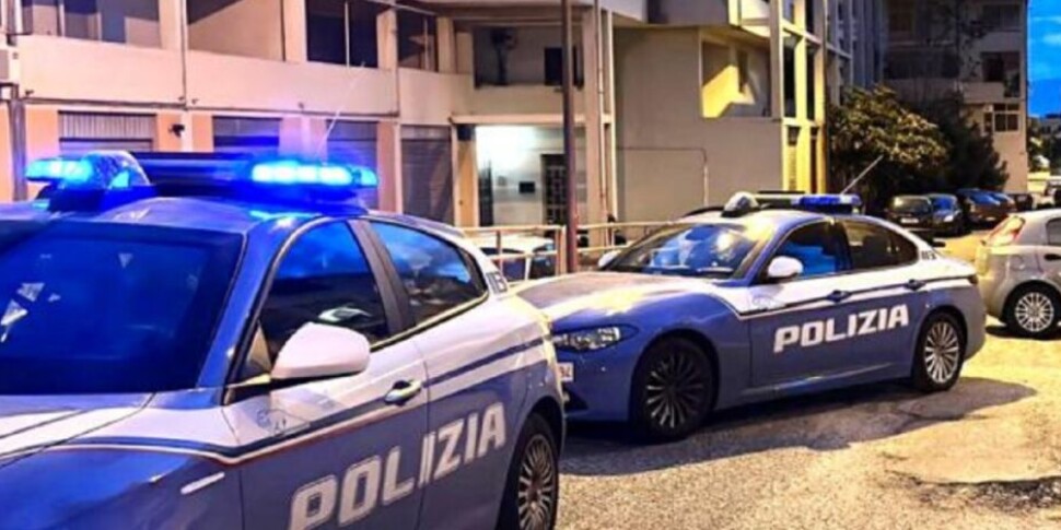 Elderly man stabbed by caregiver in Vibo dies after 22 days: for the woman it is now murder