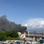 Fire in Messina, flames and smoke in the Gazzi area. Interrupted rail links VIDEO