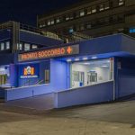 He arrives at the Messina Polyclinic with acid burns: investigations underway into the victim's version