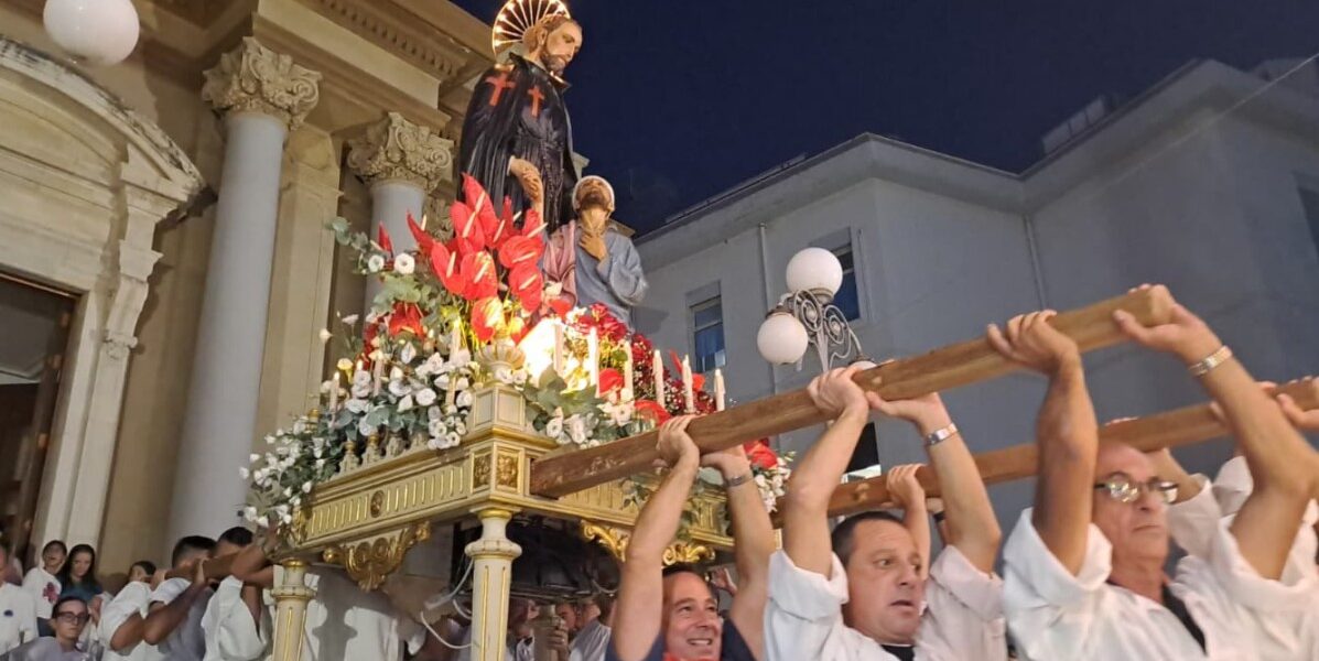 Messina celebrates San Camillo, patron saint of healthcare: the procession for the first time in September