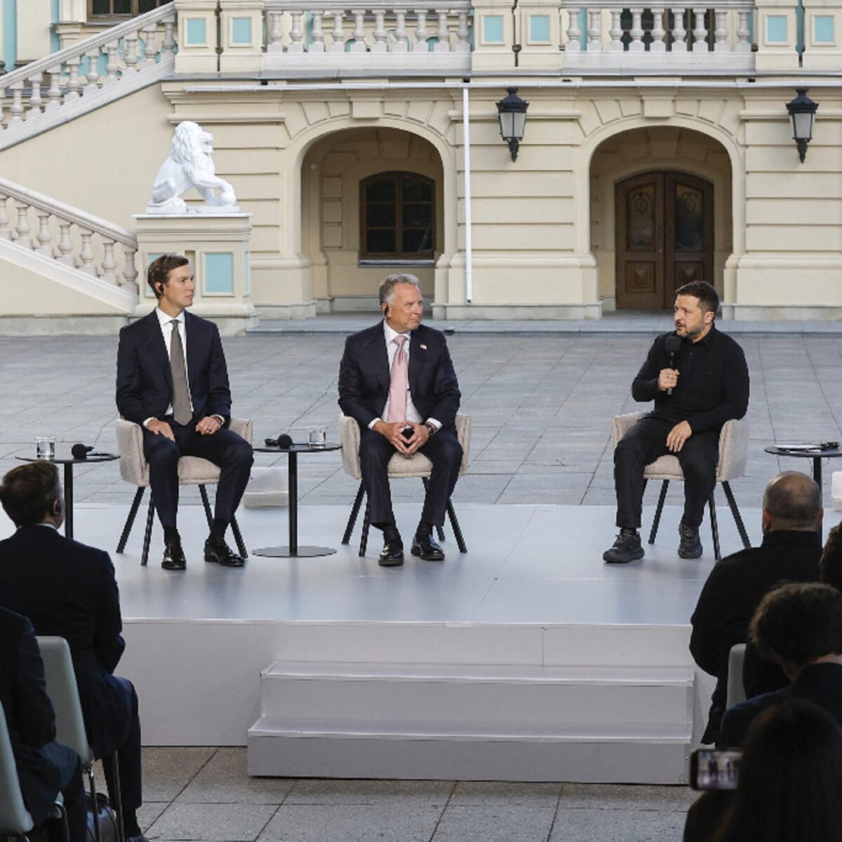 Ukrainian President Volodymyr Zelensky (R), US Special Envoys for Peace, Steve Witkoff (C) and Jared Kushner (L), attend their joint press conference at the Mariinsky Palace in Kyiv