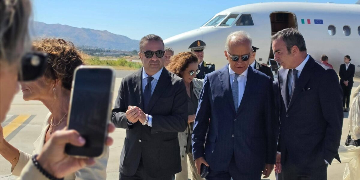 Reggio Calabria, Piantedosi in the Prefecture for the security agreement after the visit to Arghillà