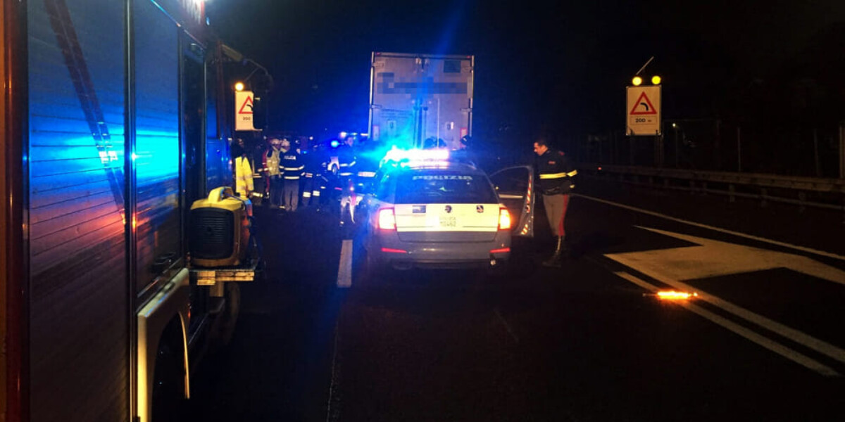 Tragedy on the A2 in Lagonegro, collision between two cars and a truck: a 23-year-old from Corigliano-Rossano dies