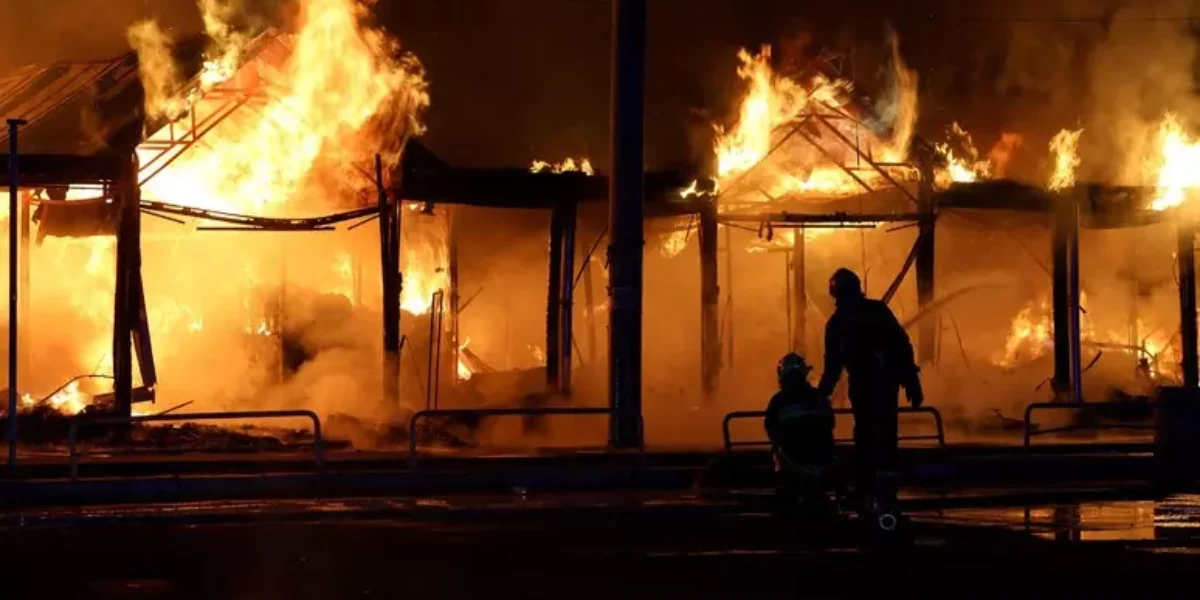 Ukraine, a monastery hit: a 71-year-old priest dead, four religious people injured. Drones shot down during the night