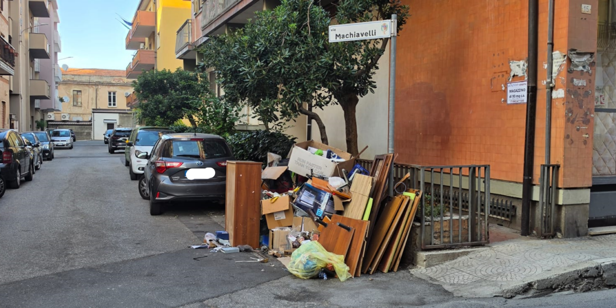 Vibo Valentia, the offender responsible for the illegal abandonment of waste in via Machiavelli has been identified