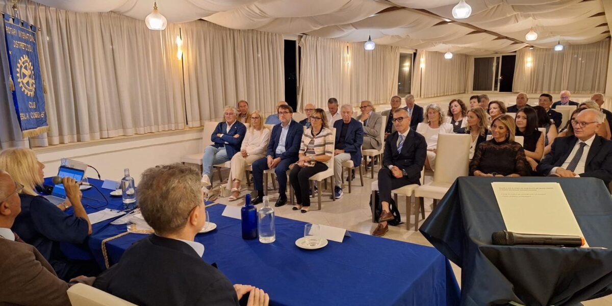 Zumpano, Rotary questions the value of dialogue: "Feeling is a physiological act, listening is a choice"
