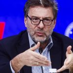 Maneuver, 29 billion deviation and less space for defense. Giorgetti to allies: "a little more cautious" approach