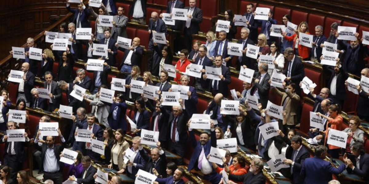 Electoral reform finally approved: the Chamber approves the "Melonellum". Protest from the opposition breaks out, appeals to the Council are ready