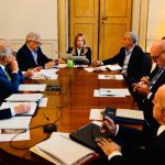 Meloni and Giorgetti block the maneuver, a political agreement is sought on the banks
