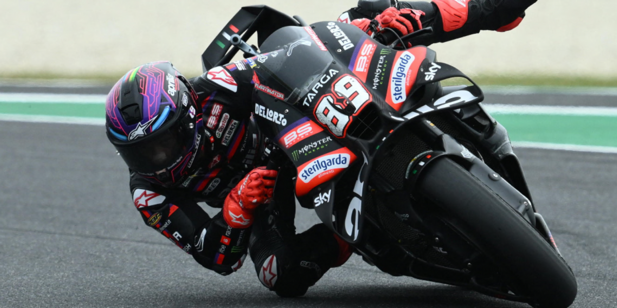 MotoGP, Marquez wins the Sprint in Australia and becomes leader again. Martin falls and fractures his radius