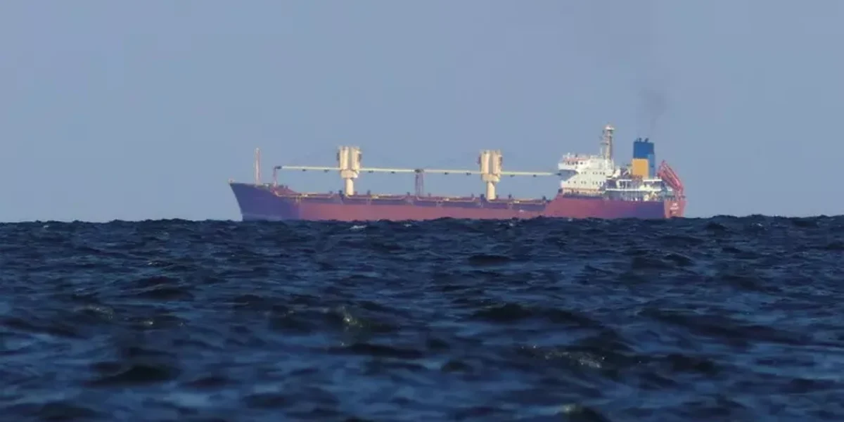 Bulgaria, "Two more ships hit in the Black Sea, unacceptable". The prime minister informs NATO
