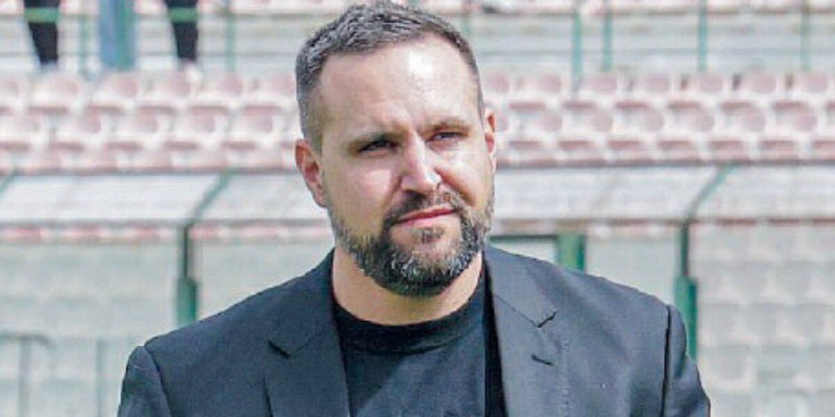 Chaos structures in Messina, owner Justin Davis launches the ultimatum: «Inadequate fields and too many injuries, either it changes or I leave»