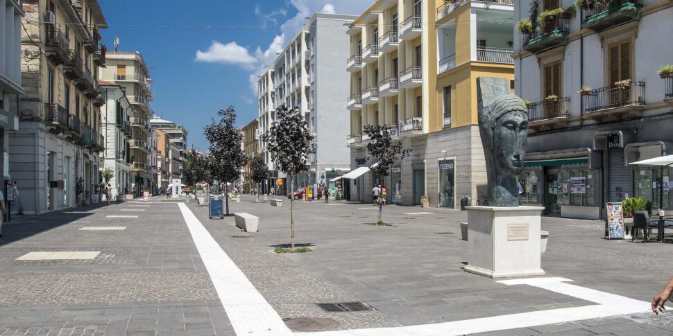 Cosenza, trade in deep crisis. The Ugl: «A turning point is needed»