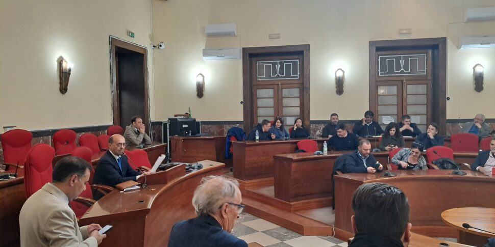 Economic crisis, the mayors of the Vibonese area: "Adopt structural measures for families and workers"