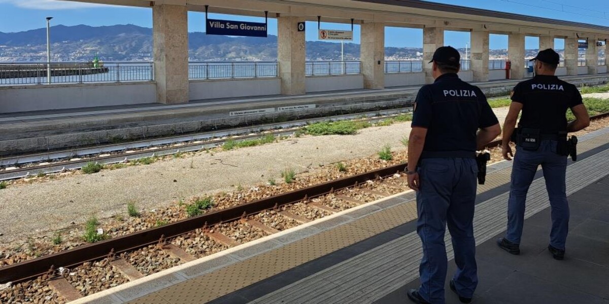 Escaped from house arrest in Messina, blocked by the railway police in Villa San Giovanni station