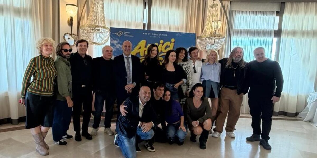 “Friends by chance 2”, Crotone becomes a set: Elettra Lamborghini is also in the cast