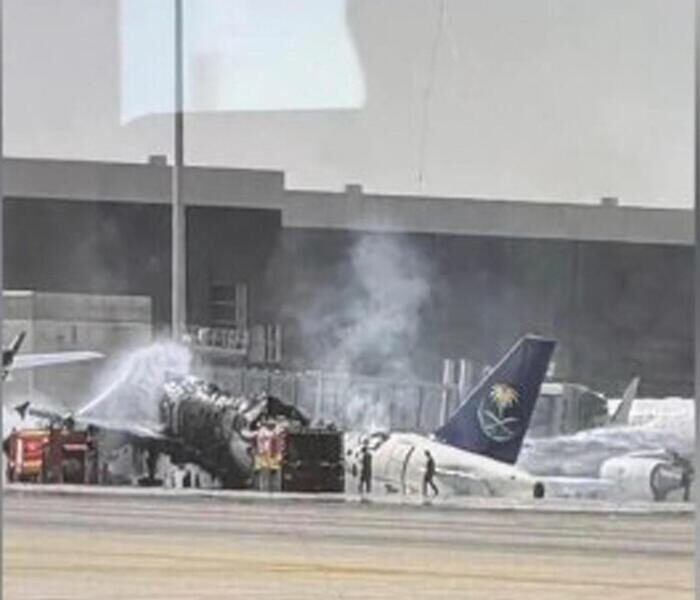 Houthi missile hits Riyadh airport, at least 12 dead and over 300 injured