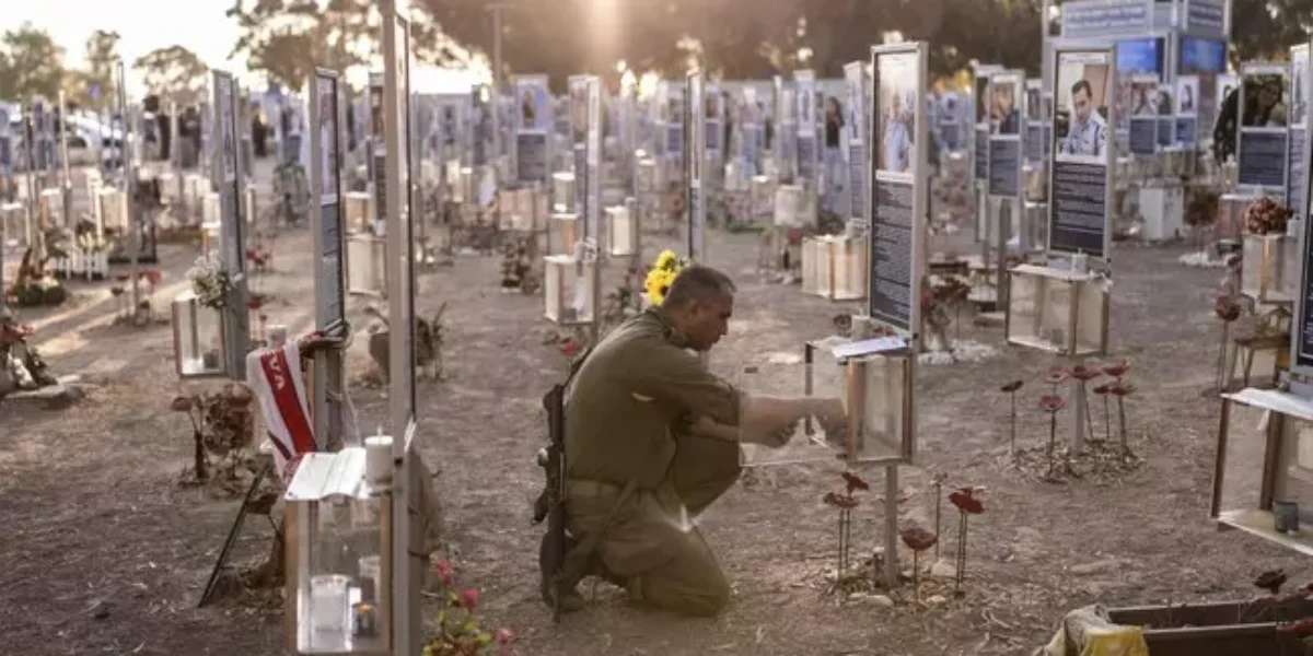 Israel remembers October 7, the failure at the center of the elections. Mattarella: "Commitment against anti-Semitism. Intolerable devastation in Gaza"