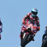 Moto GP Australia, M. Marquez wins the Sprint Race and returns to the lead of the World Championship. Fracture for Martin, he won't run tomorrow