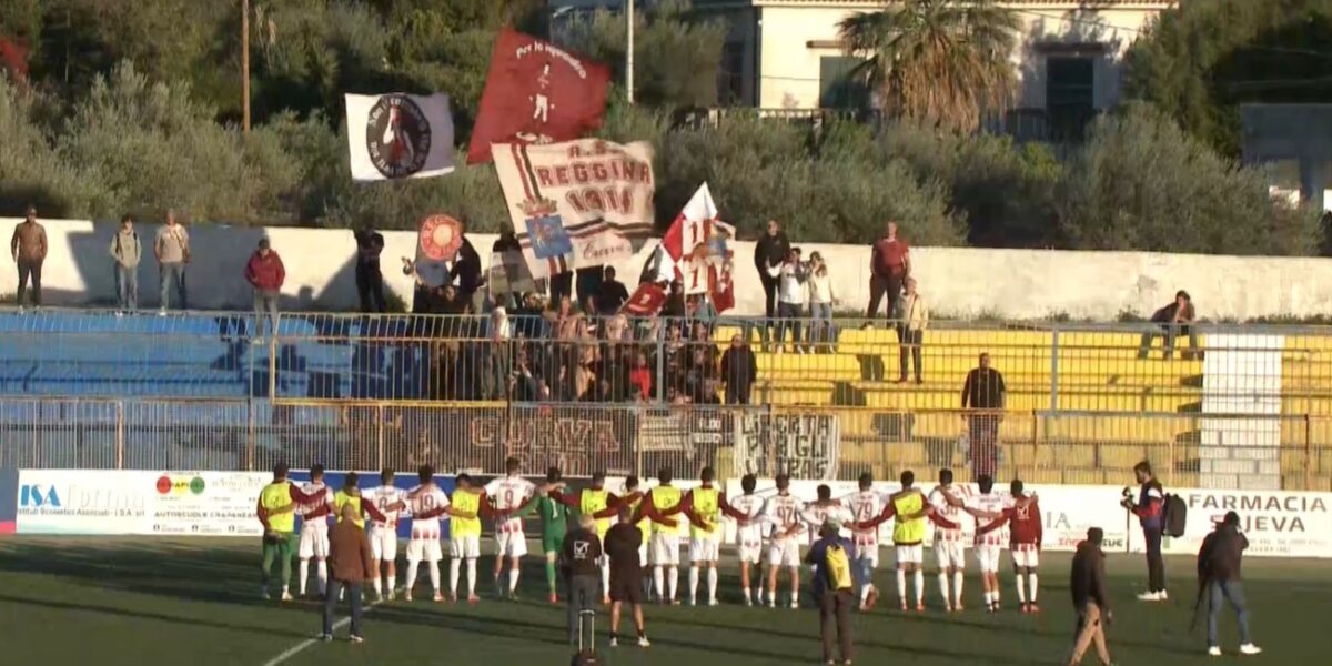 Reggina held back at Favara 2-2 and remain first in the standings with Sambiase