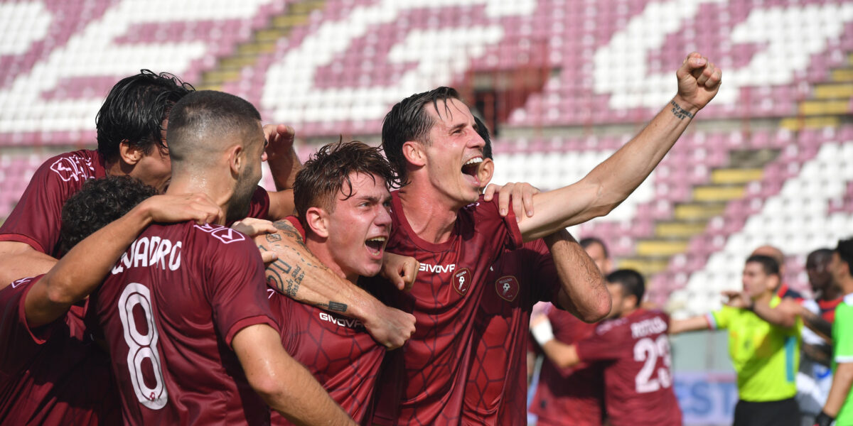 Reggina opaque, Vibonese deserves a point. Amaranto reached the summit by Sambiase