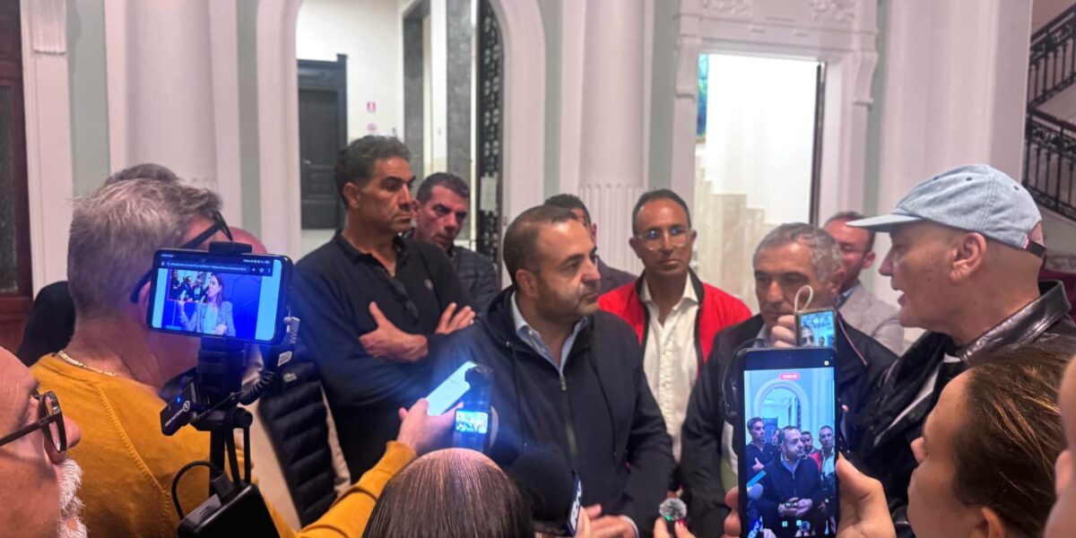 Reggio Calabria, first step back for trucks: passage of essential goods guaranteed