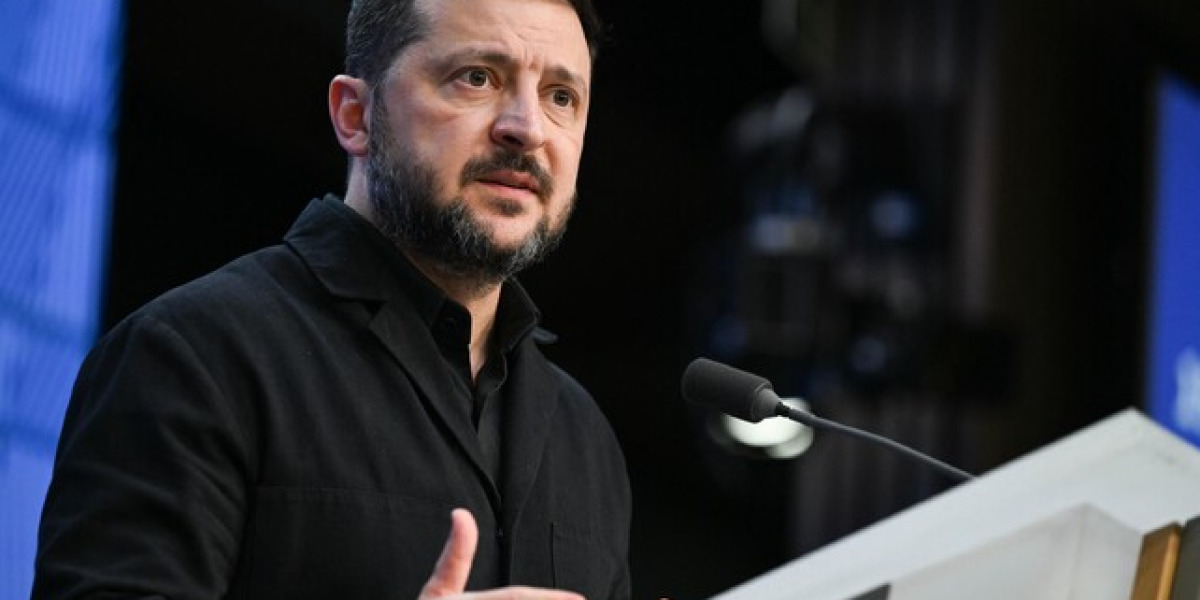 Zelensky: "Ready to negotiate. The US puts pressure on Putin, not on us. Europe opens a channel with the tsar"